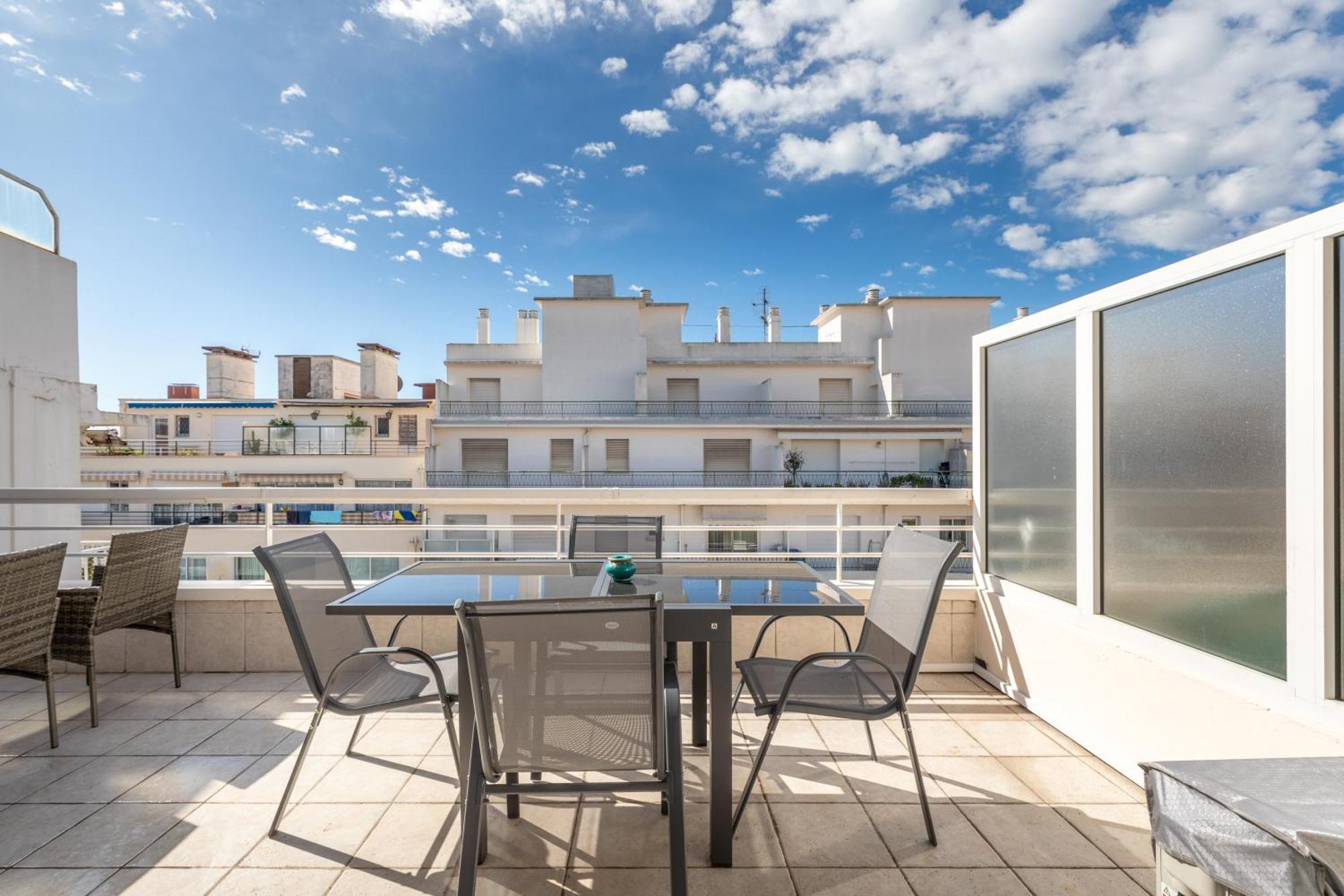 Juan Les Pins Entre Ciel Et , Dernier Etage Avec Terrasse Antibes