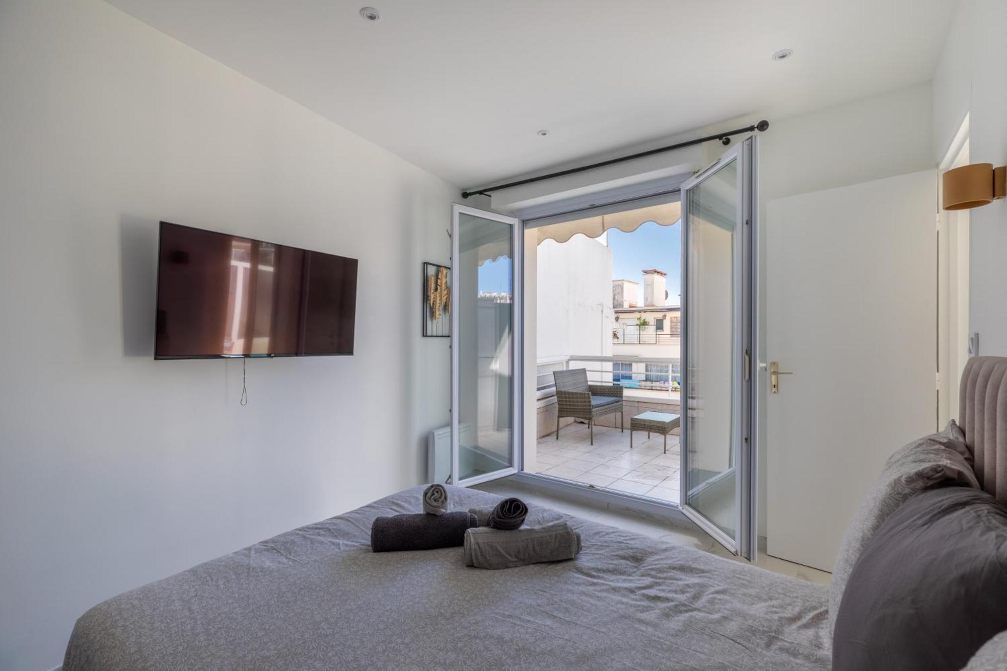 Juan Les Pins Entre Ciel Et , Dernier Etage Avec Terrasse *