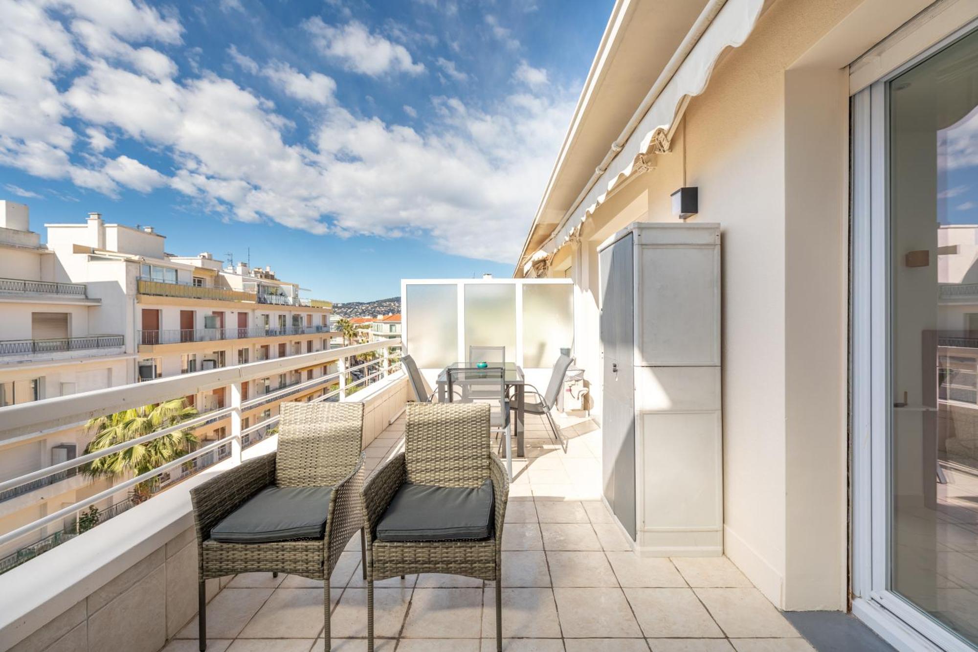 Juan Les Pins Entre Ciel Et , Dernier Etage Avec Terrasse *